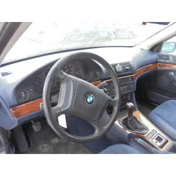 BMW SERIE 5 BERLINA (E39) '1997 523I AZUL