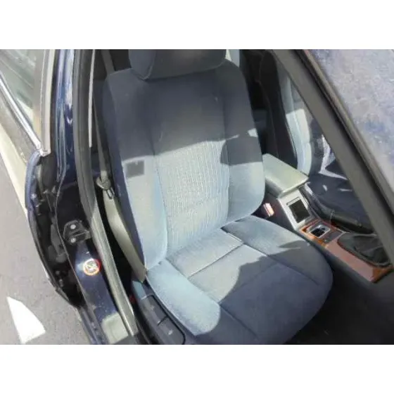 BMW SERIE 5 BERLINA (E39) '1997 523I AZUL