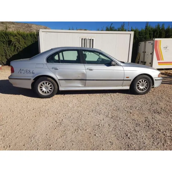 BMW SERIE 5 BERLINA (E39) '1999 530D GRIS