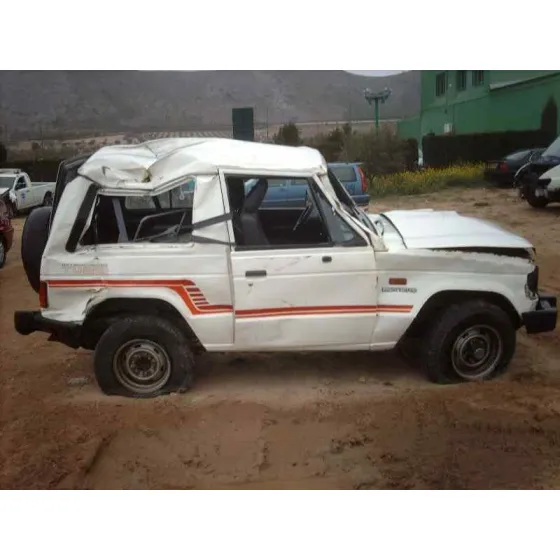 MITSUBISHI MONTERO (L040) '1990 2500 TD (2-PTAS.) BLANCO