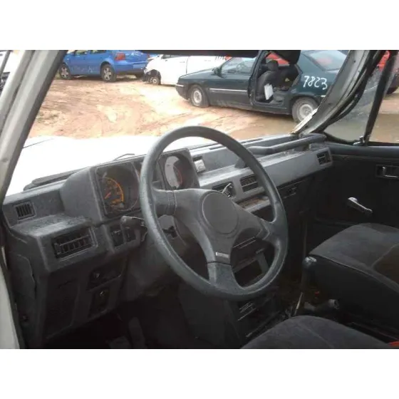 MITSUBISHI MONTERO (L040) '1990 2500 TD (2-PTAS.) BLANCO