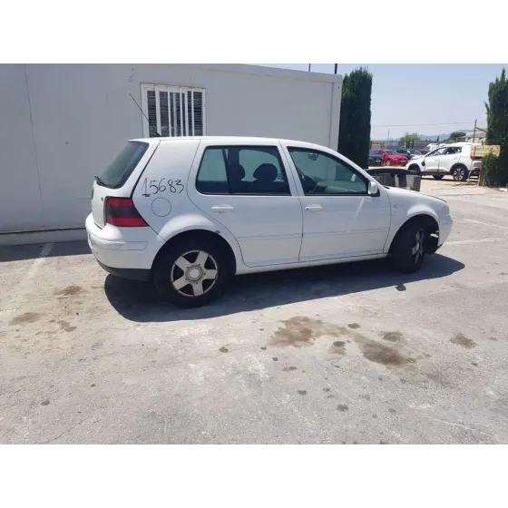 VOLKSWAGEN GOLF IV BERLINA (1J1) '2000 BASICO BLANCO