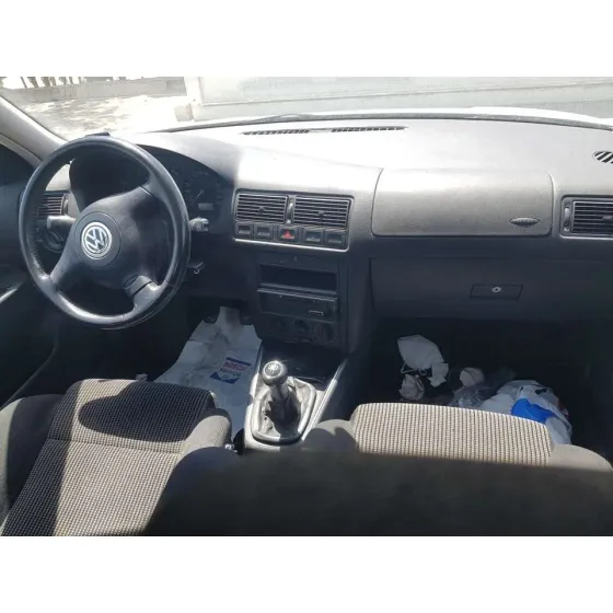 VOLKSWAGEN GOLF IV BERLINA (1J1) '2000 BASICO BLANCO