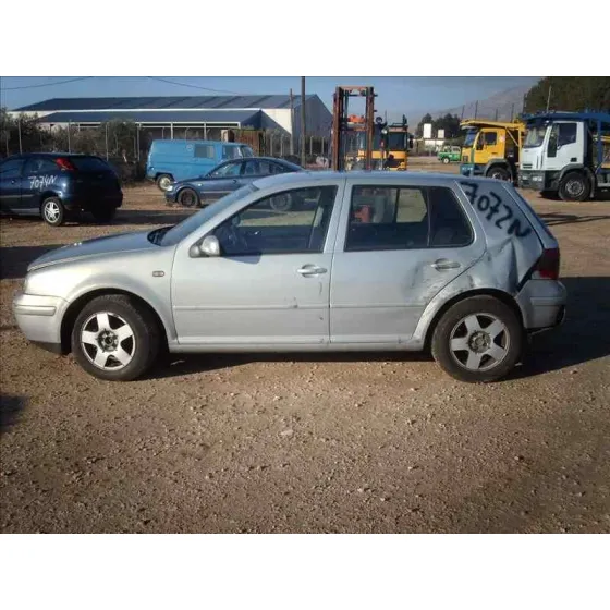 VOLKSWAGEN GOLF IV BERLINA (1J1) '1997 HIGHLINE GRIS
