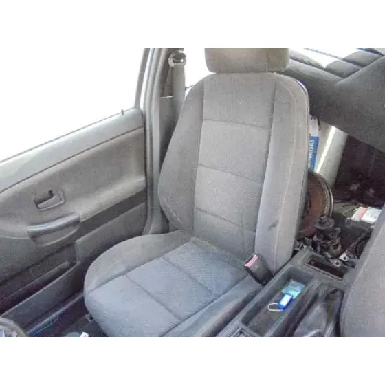 BMW SERIE 3 BERLINA (E36) '1994 318TDS GRIS