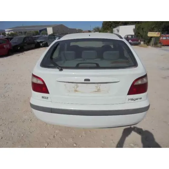 RENAULT MEGANE I FASE 2 BERLINA (BA0) '1999 1.9 D RXE BLANCO
