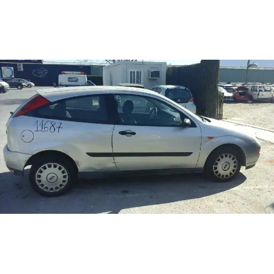 FORD FOCUS BERLINA (CAK) '1999 TREND GRIS PLATA