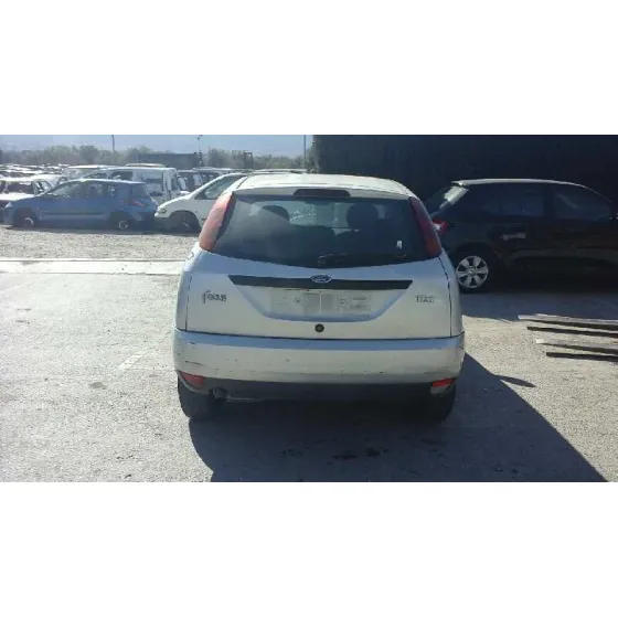 FORD FOCUS BERLINA (CAK) '1999 TREND GRIS PLATA