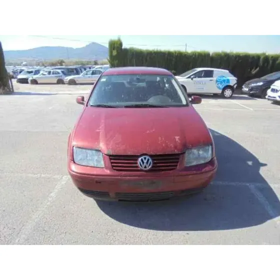 VOLKSWAGEN BORA BERLINA (1J2) '1999 HIGHLINE GRANATE