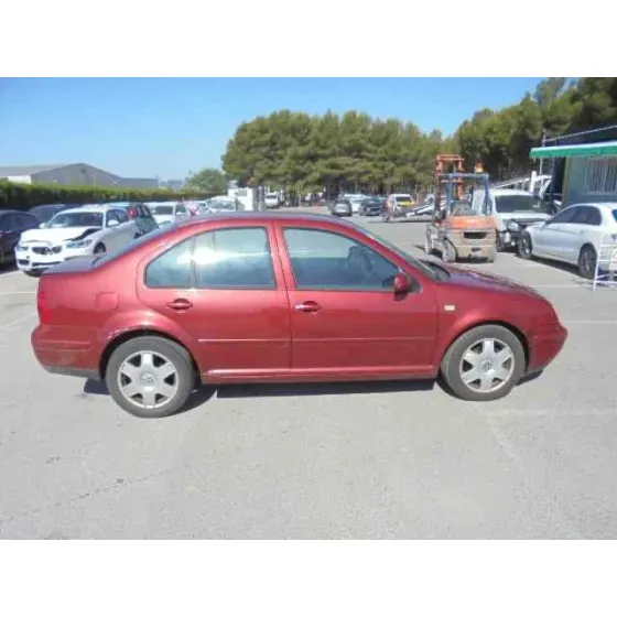 VOLKSWAGEN BORA BERLINA (1J2) '1999 HIGHLINE GRANATE
