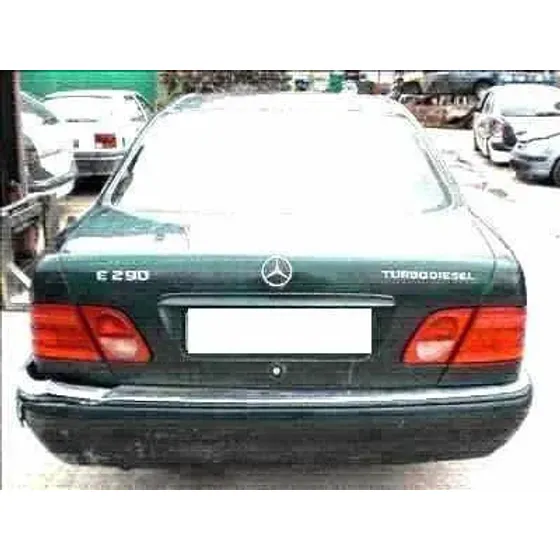 MERCEDES CLASE E (W210) BERLINA DIESEL '1996 290 TURBODIESEL (210.017) VERDE
