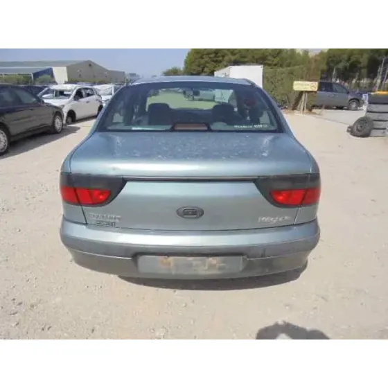 RENAULT MEGANE I CLASSIC (LA0) '1999 1.6 RN GRIS OSCURO