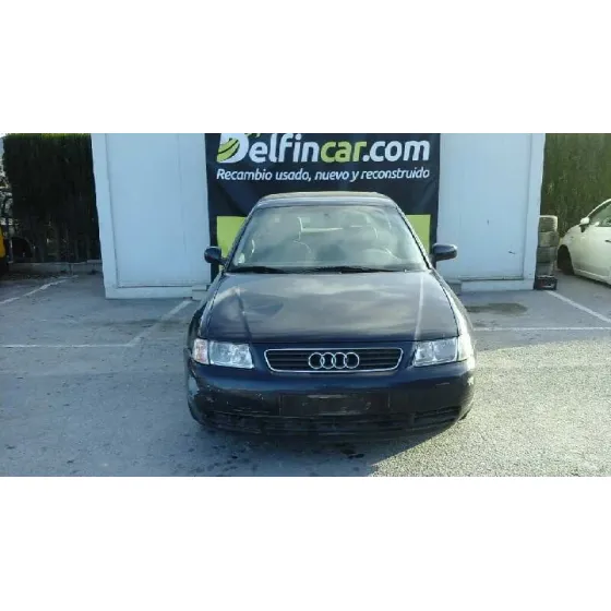 AUDI A3 (8L) '1999 1.8 ATTRACTION AZUL