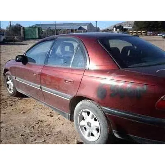 OPEL OMEGA B '1994 CD BERLINA GRANATE
