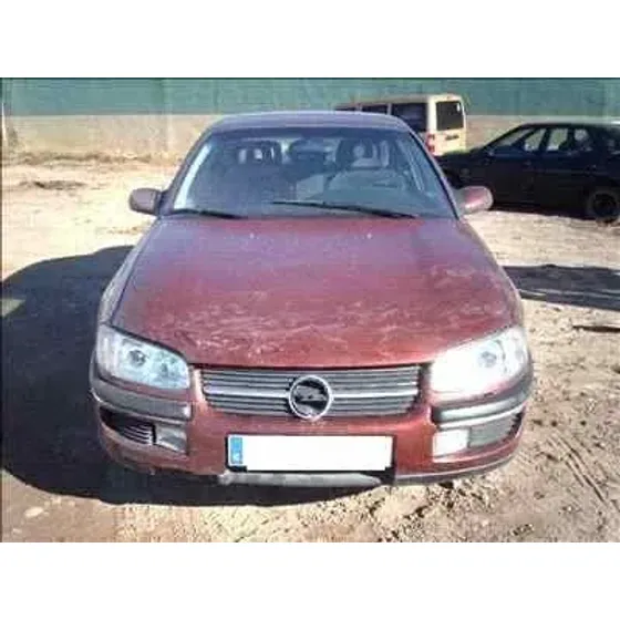 OPEL OMEGA B '1994 CD BERLINA GRANATE