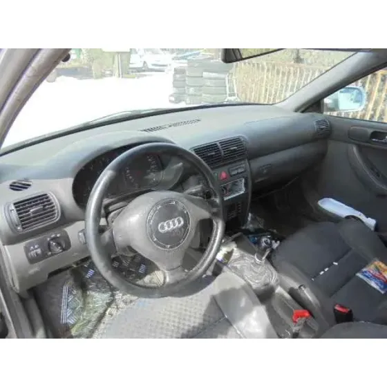 AUDI A3 (8L) '1998 1.8 T AMBIENTE GRIS