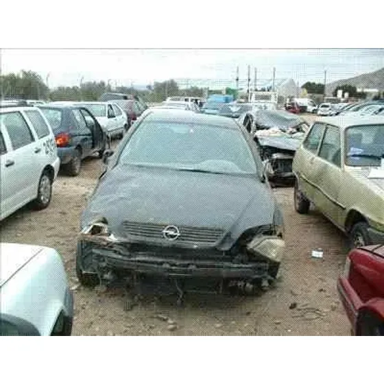 OPEL ASTRA G BERLINA '1998 COMFORT NEGRO
