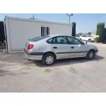 TOYOTA AVENSIS BERLINA (T 22) '1999 2.0 TD LUNA (5-PTAS.) GRIS