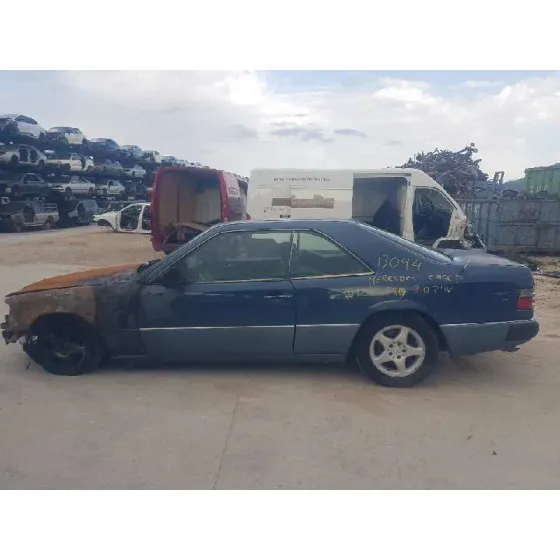 MERCEDES CLASE E (W124) COUPE/CABRIO '1992 300 CE-24 CABRIO (124.061) AZUL