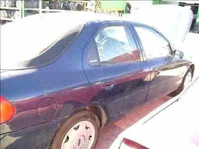 FORD MONDEO BERLINA (GD) FORD MONDEO BERLINA (GD) '1997 2.0 16V CAT AZUL 1996