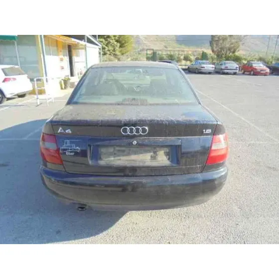 AUDI A4 BERLINA (B5) '1999 1.8 AZUL