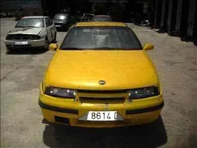 OPEL CALIBRA '1990 BASICO AMARILLO