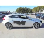VOLVO V40 '2013 MOMENTUM GRIS