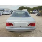 MERCEDES-BENZ CLASE E (W210) BERLINA MERCEDES CLASE E (W210) BERLINA '1997 240 (210.061) GRIS 1997