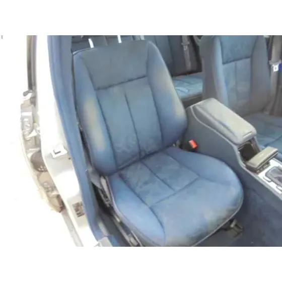 MERCEDES CLASE E (W210) BERLINA '1997 240 (210.061) GRIS