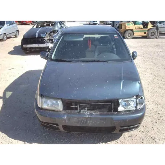 VOLKSWAGEN POLO BERLINA (6N1) '1994 BASICO GRIS OSCURO