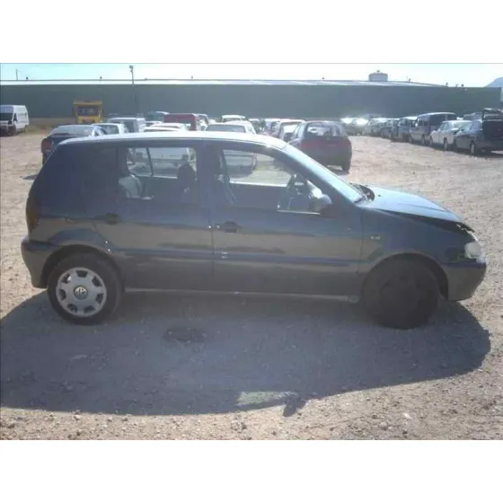 VOLKSWAGEN POLO BERLINA (6N1) '1994 BASICO GRIS OSCURO
