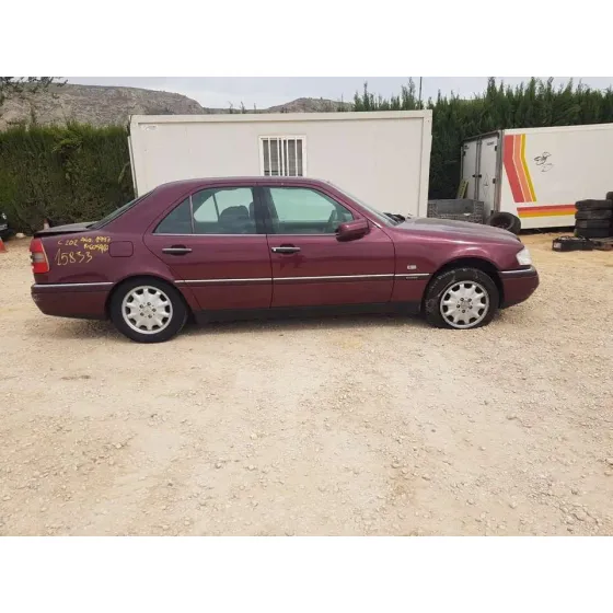 MERCEDES CLASE C (W202) BERLINA '1996 250 TD (202.128) GRANATE