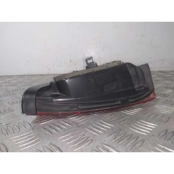 Piloto Trasero Izquierdo Interior para Skoda Superb (3V3)