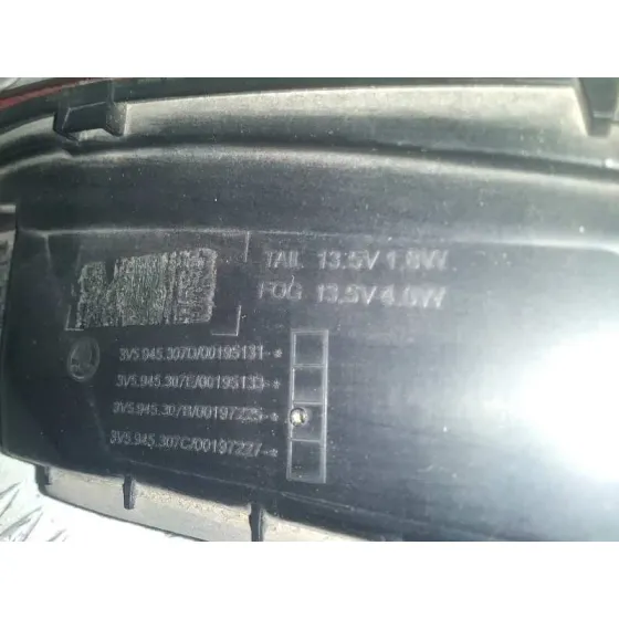 Piloto Trasero Izquierdo Interior para Skoda Superb (3V3)