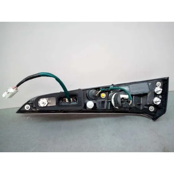 Piloto Trasero Izquierdo Interior para Toyota Corolla (E21)