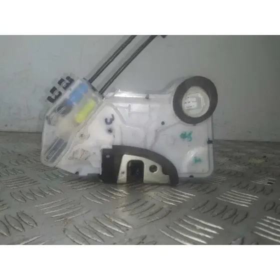 Cerradura Puerta Delantera Derecha para Toyota Corolla (E21)