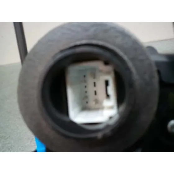 Cerradura Puerta Trasera Derecha para Toyota Corolla (E21)