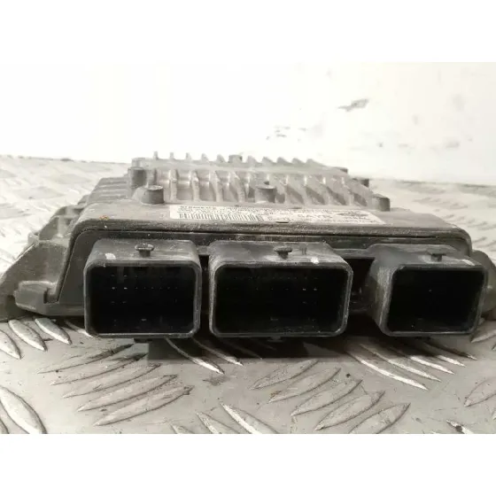 Centralita Motor Uce para Ford Fiesta (Cbk)