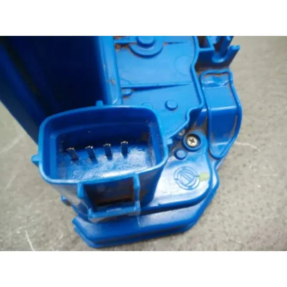 Cerradura Puerta Delantera Derecha para Fiat 500 L (330)