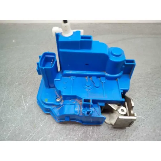 Cerradura Puerta Delantera Derecha para Fiat 500 L (330)