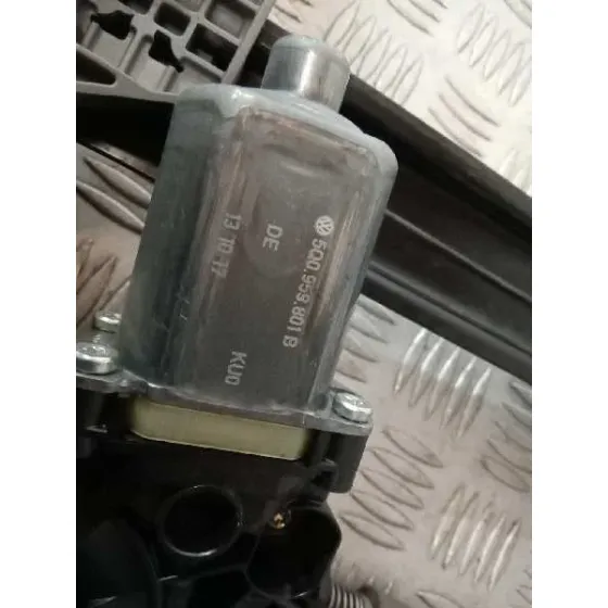 Elevalunas Delantero Izquierdo para Skoda Superb (3V3)