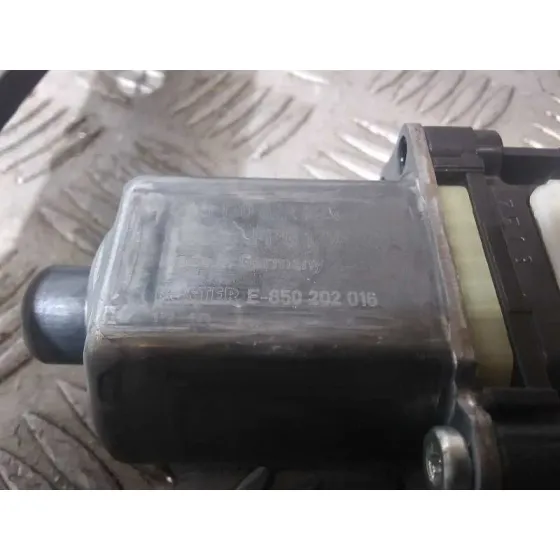 Elevalunas Trasero Derecho para Skoda Superb (3V3)