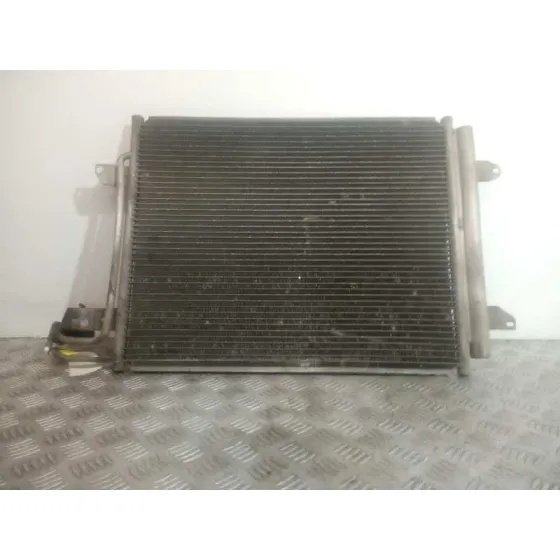 Condensador / Radiador Aire Acondicionado para Volkswagen Touran (1T1)