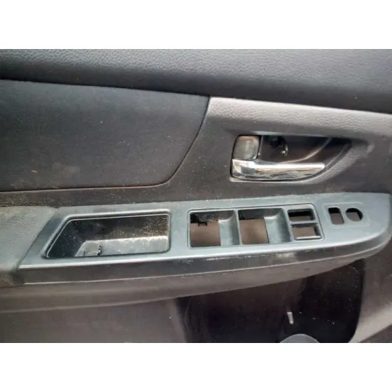 Guarnecido Puerta Delantera Izquierda para Subaru Xv