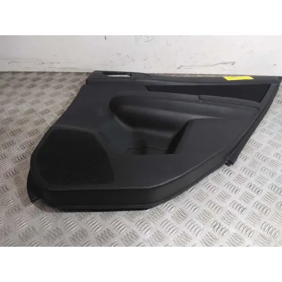 Guarnecido Puerta Trasera Derecha para Subaru Xv