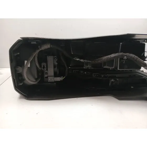 Apoyabrazos Central para Ford Focus Lim.