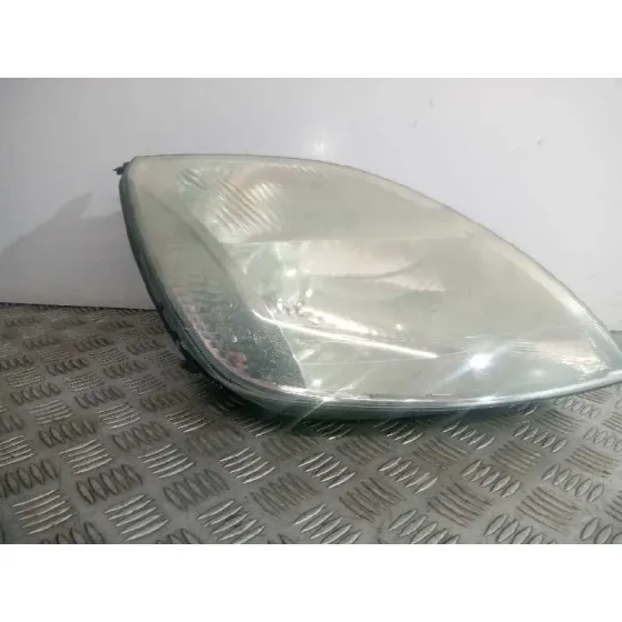 Faro Derecho para Ford Fiesta (Cbk)