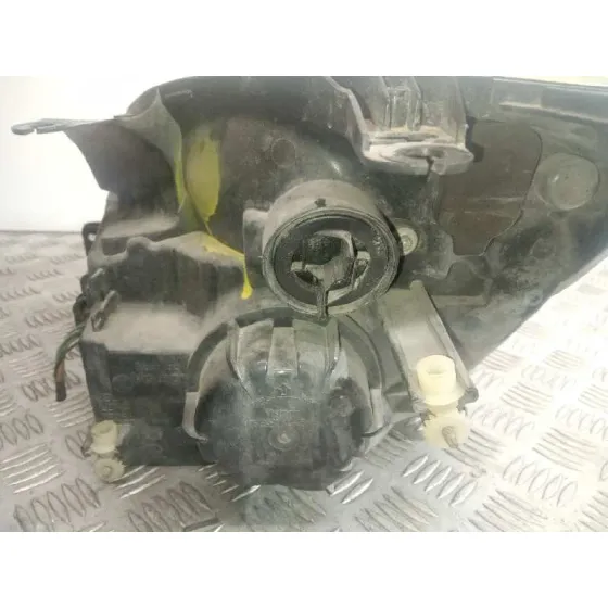 Faro Derecho para Ford Fiesta (Cbk)