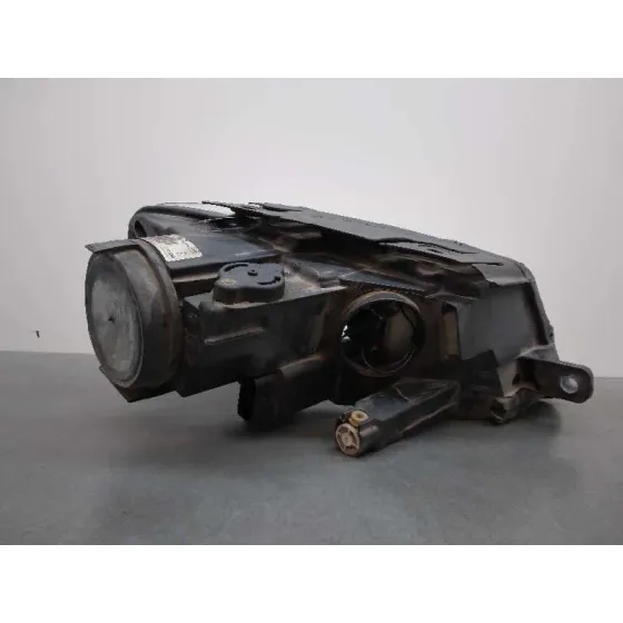 Faro Izquierdo para Volkswagen Passat Berlina (3C2)
