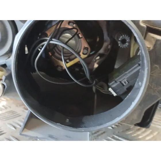 Faro Izquierdo para Volkswagen Passat Berlina (3C2)